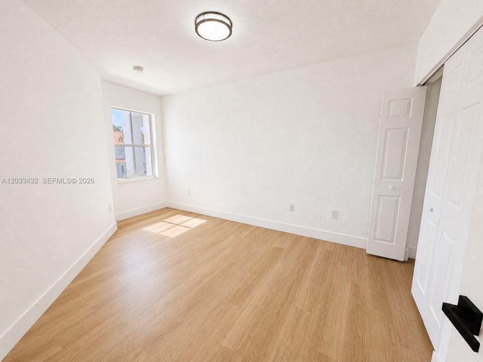 En Venta: $379,000 (3 camas, 2 baños, 1423 Pies cuadrados)