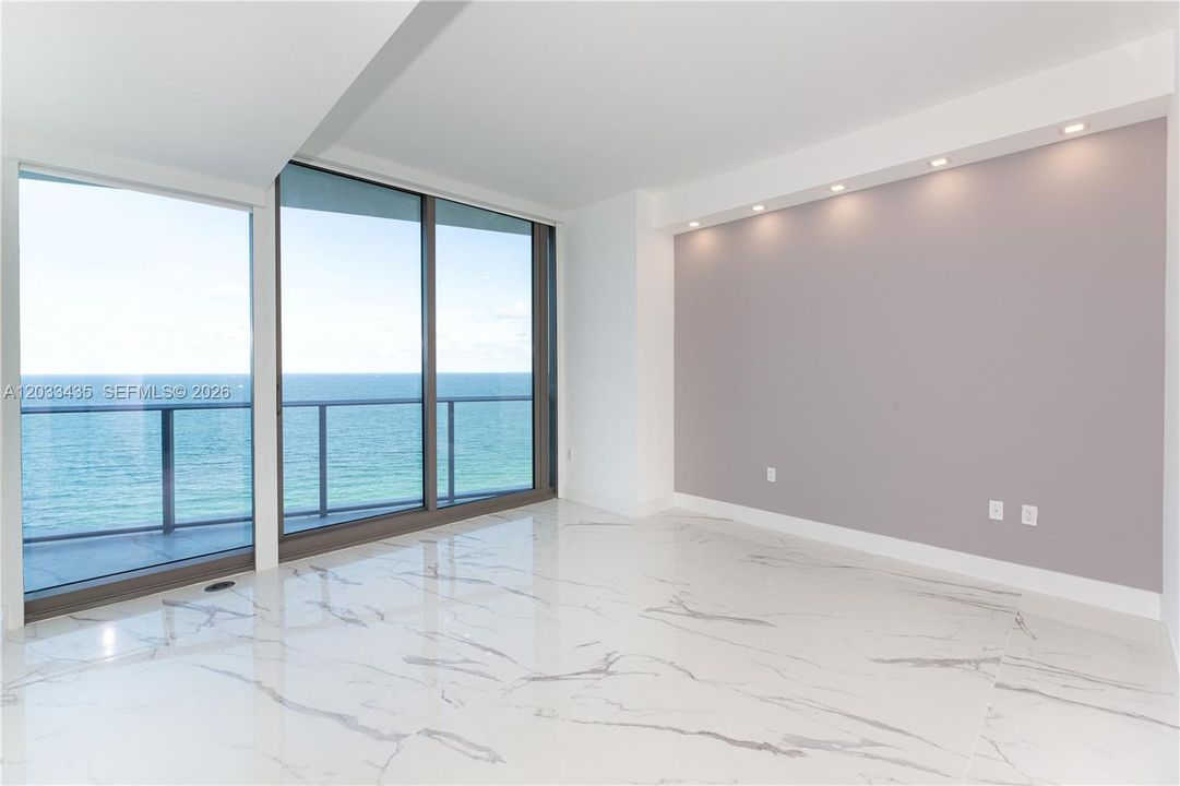 For Sale: $3,450,000 (2 beds, 2 baths, 1447 Square Feet)
