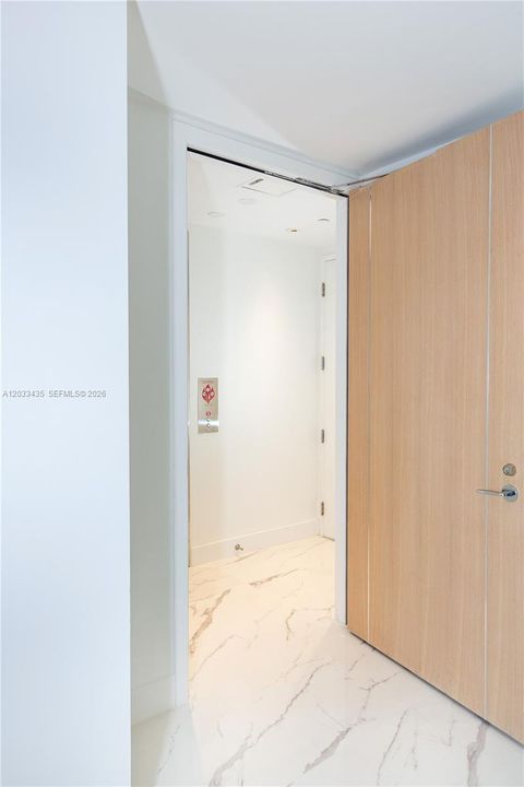 For Sale: $3,450,000 (2 beds, 2 baths, 1447 Square Feet)