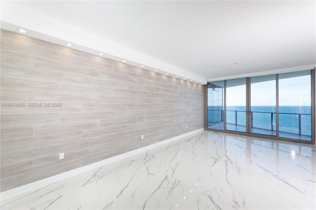 For Sale: $3,450,000 (2 beds, 2 baths, 1447 Square Feet)