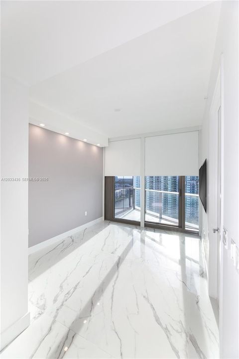 For Sale: $3,450,000 (2 beds, 2 baths, 1447 Square Feet)