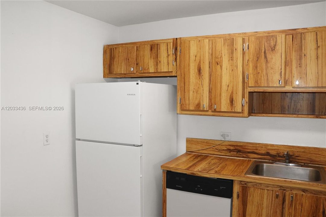 В аренду: $2,000 (2 спален, 2 ванн, 936 Квадратных фут)