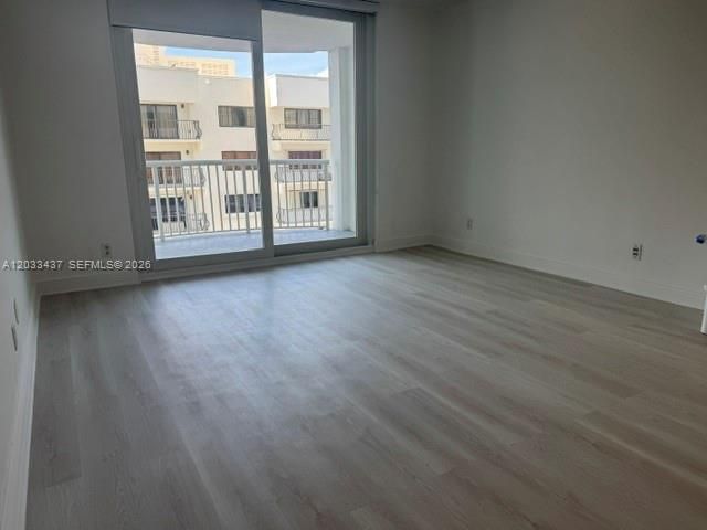 For Sale: $458,000 (1 beds, 1 baths, 980 Square Feet)