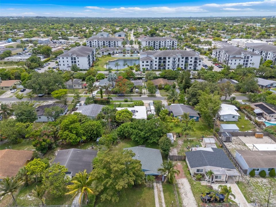 For Rent: $3,200 (3 beds, 1 baths, 1065 Square Feet)