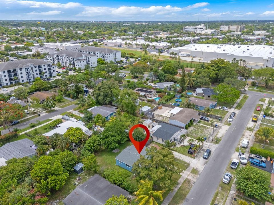 For Rent: $3,200 (3 beds, 1 baths, 1065 Square Feet)