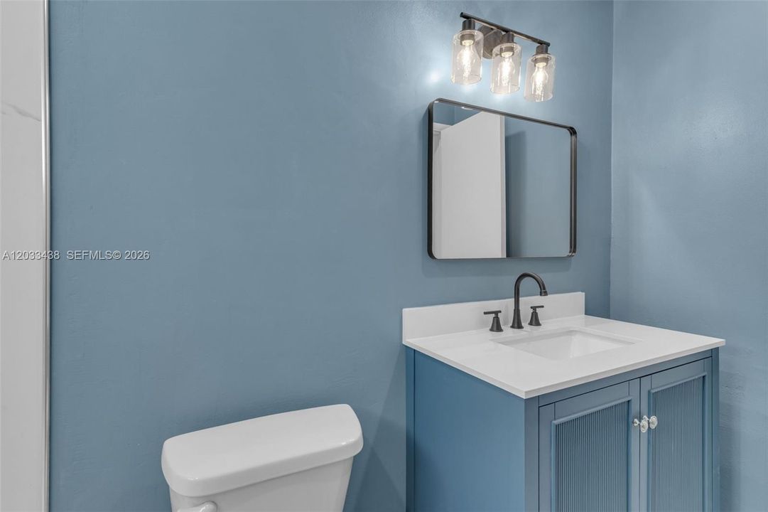 For Rent: $3,200 (3 beds, 1 baths, 1065 Square Feet)