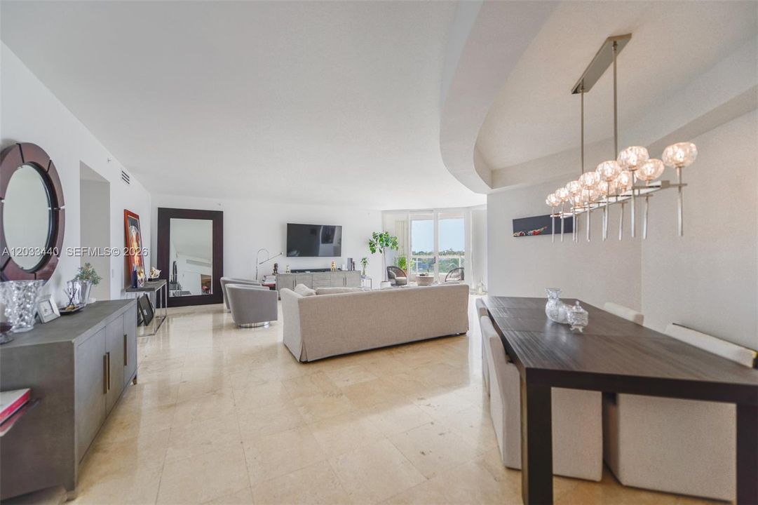 В аренду: $9,000 (3 спален, 2 ванн, 2720 Квадратных фут)
