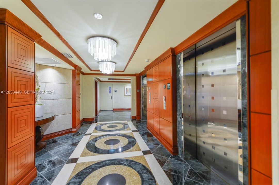 В аренду: $9,000 (3 спален, 2 ванн, 2720 Квадратных фут)