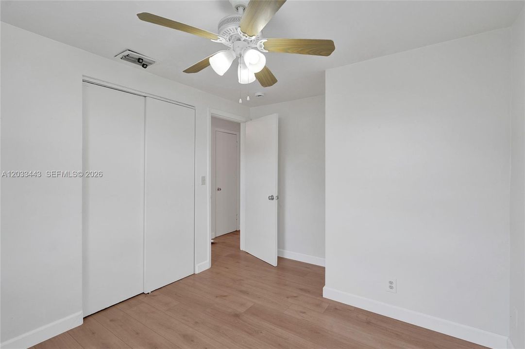 For Sale: $410,000 (4 beds, 2 baths, 1151 Square Feet)