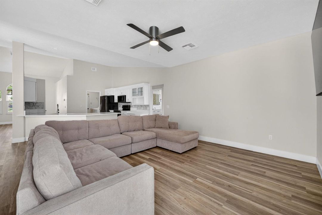 17-web-or-mls-3A5A9272