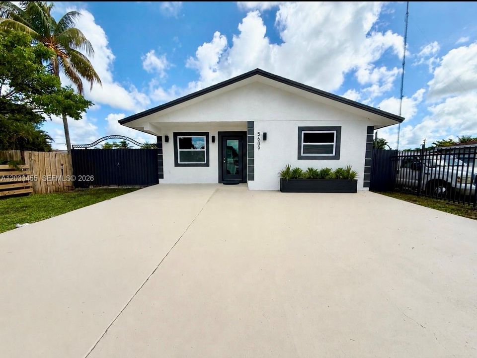 For Sale: $509,900 (3 beds, 2 baths, 1444 Square Feet)