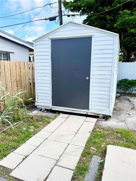 For Sale: $509,900 (3 beds, 2 baths, 1444 Square Feet)