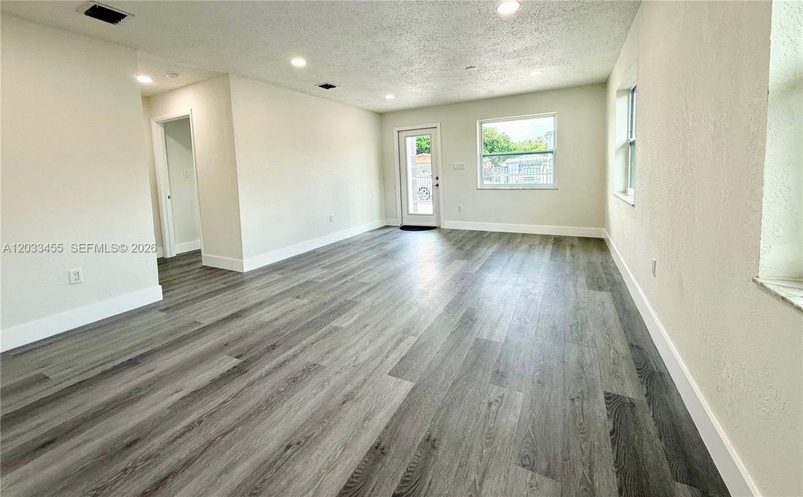 For Sale: $509,900 (3 beds, 2 baths, 1444 Square Feet)