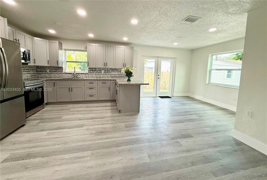 For Sale: $509,900 (3 beds, 2 baths, 1444 Square Feet)