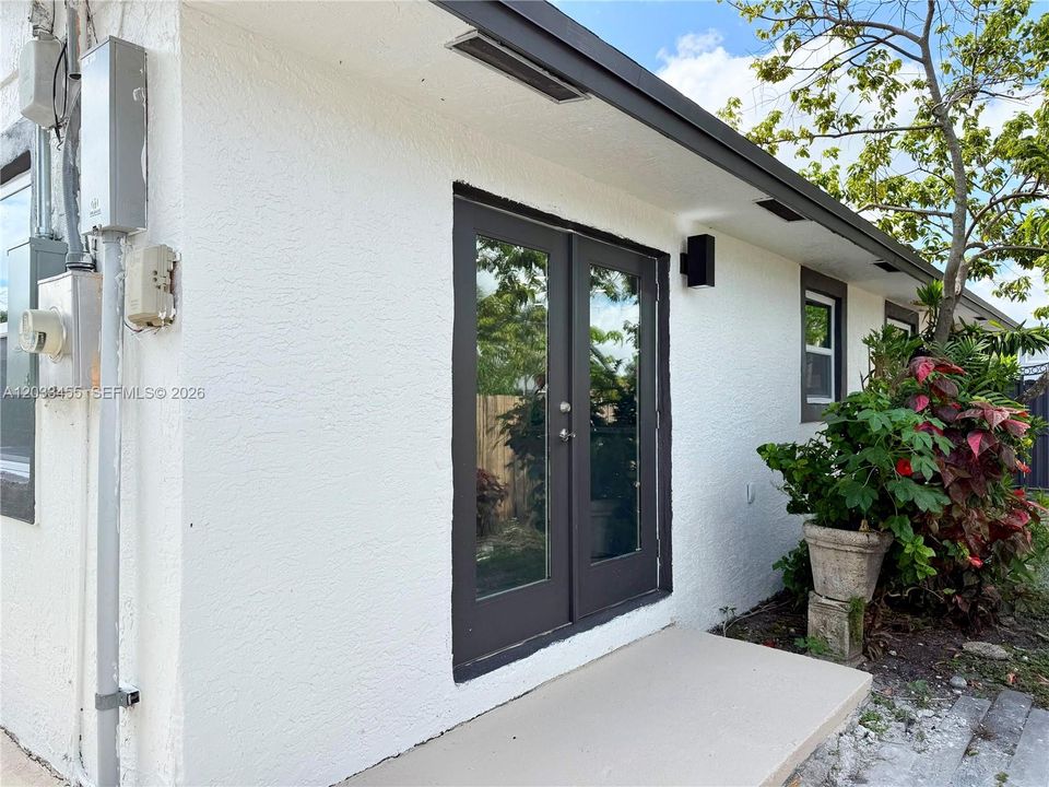 For Sale: $509,900 (3 beds, 2 baths, 1444 Square Feet)