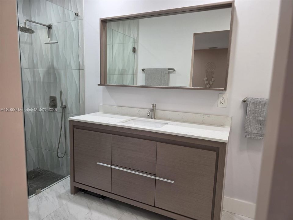 For Sale: $559,900 (3 beds, 2 baths, 1674 Square Feet)