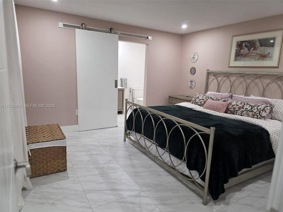 For Sale: $559,900 (3 beds, 2 baths, 1674 Square Feet)
