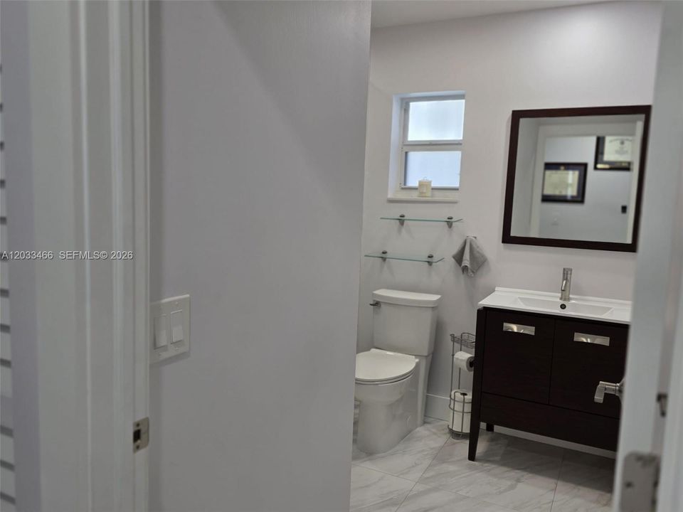 For Sale: $559,900 (3 beds, 2 baths, 1674 Square Feet)