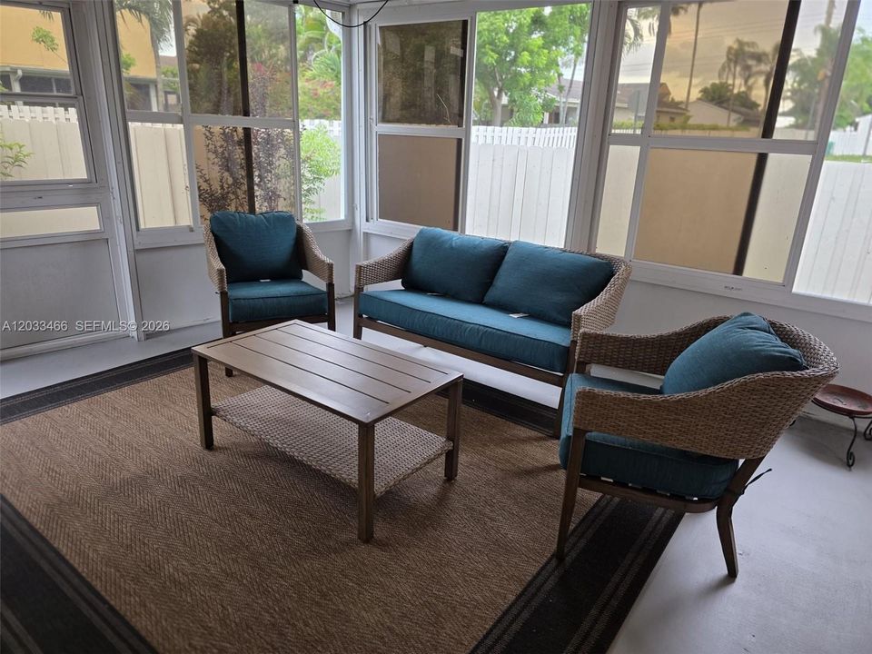 For Sale: $559,900 (3 beds, 2 baths, 1674 Square Feet)