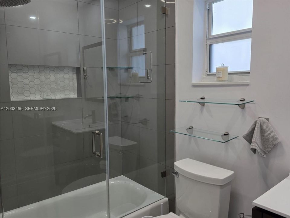 For Sale: $559,900 (3 beds, 2 baths, 1674 Square Feet)