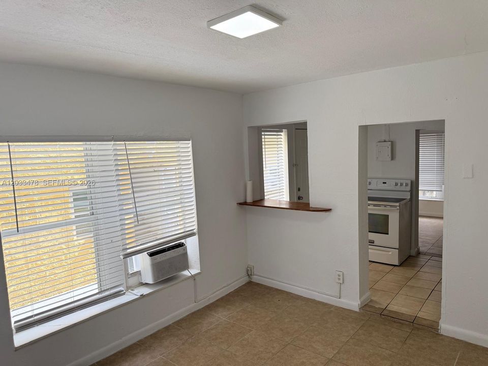 For Rent: $1,500 (1 beds, 1 baths, 500 Square Feet)