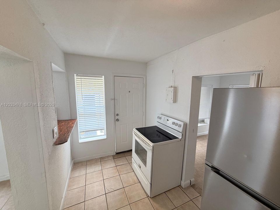 For Rent: $1,500 (1 beds, 1 baths, 500 Square Feet)