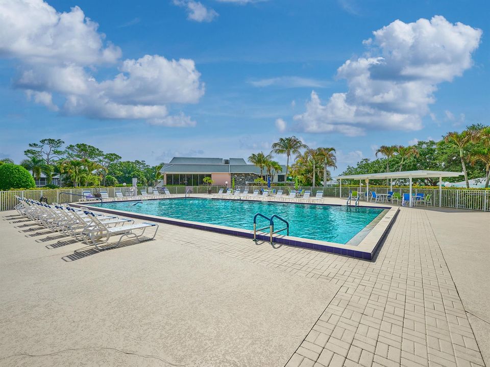 Community Pool to Clubhouse