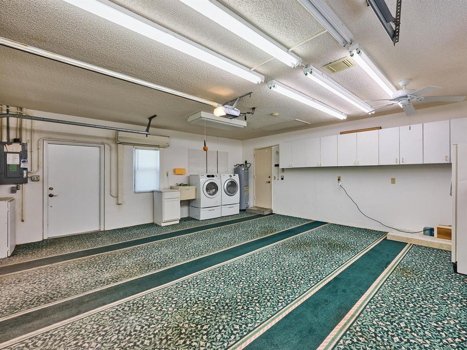Garage to Side yard
