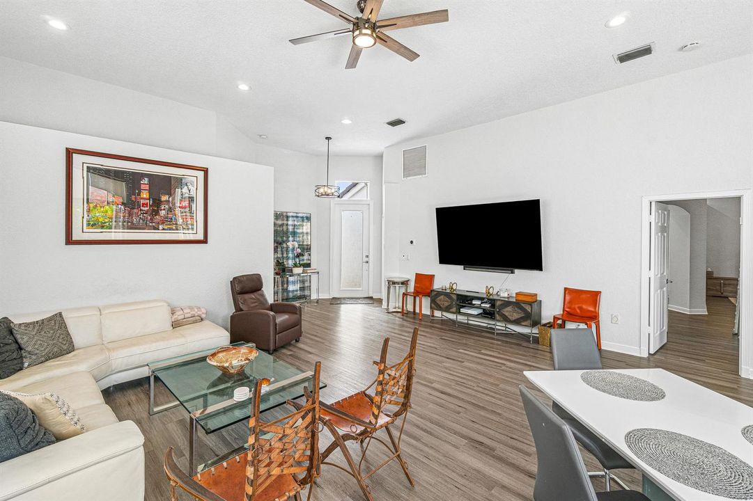 008-4278Northwest65thRoad-BocaRaton-FL-3