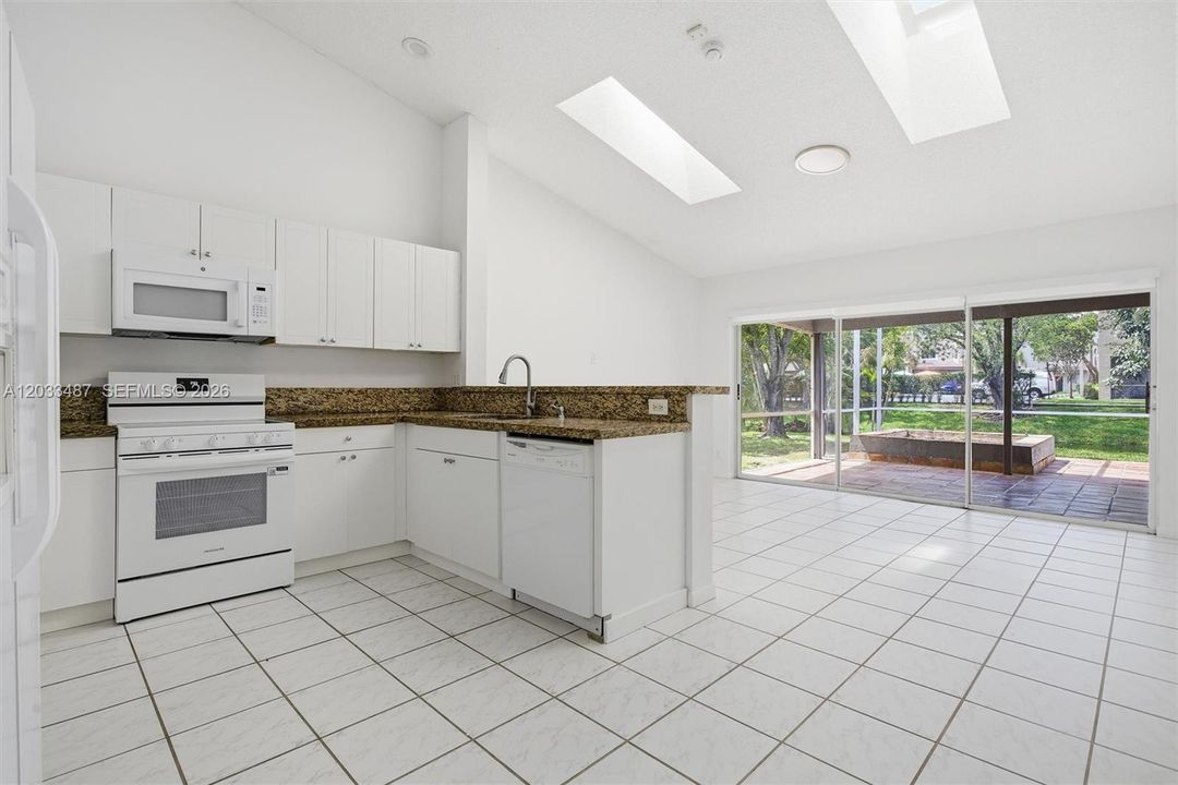 For Rent: $3,500 (3 beds, 2 baths, 2079 Square Feet)