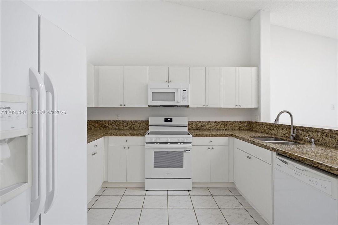 For Rent: $3,500 (3 beds, 2 baths, 2079 Square Feet)