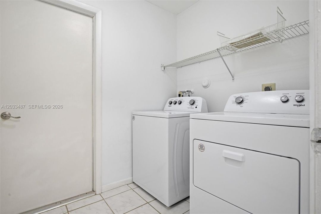 For Rent: $3,500 (3 beds, 2 baths, 2079 Square Feet)