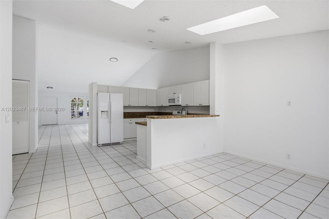 For Rent: $3,500 (3 beds, 2 baths, 2079 Square Feet)