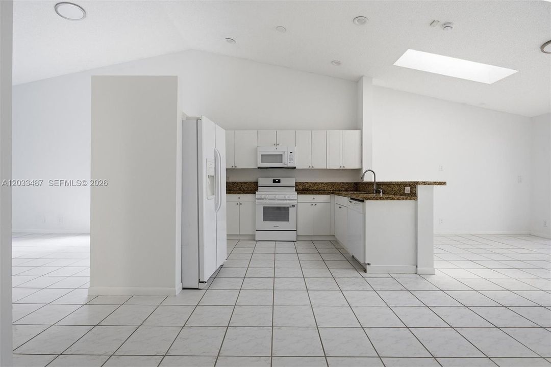 For Rent: $3,500 (3 beds, 2 baths, 2079 Square Feet)
