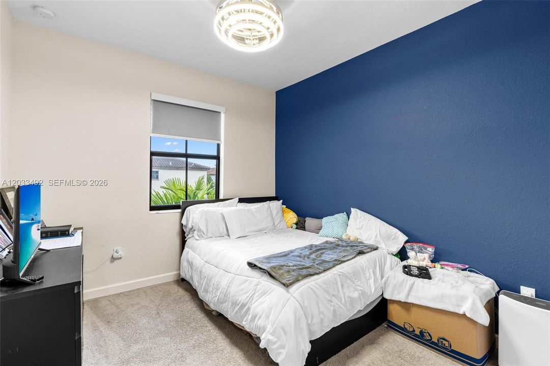 For Rent: $2,950 (3 beds, 2 baths, 1695 Square Feet)
