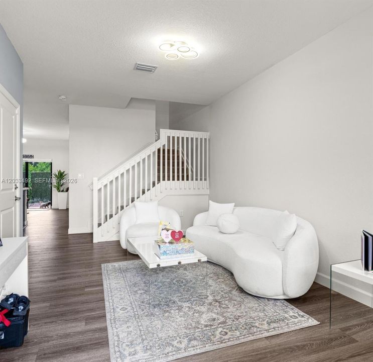 For Rent: $2,950 (3 beds, 2 baths, 1695 Square Feet)