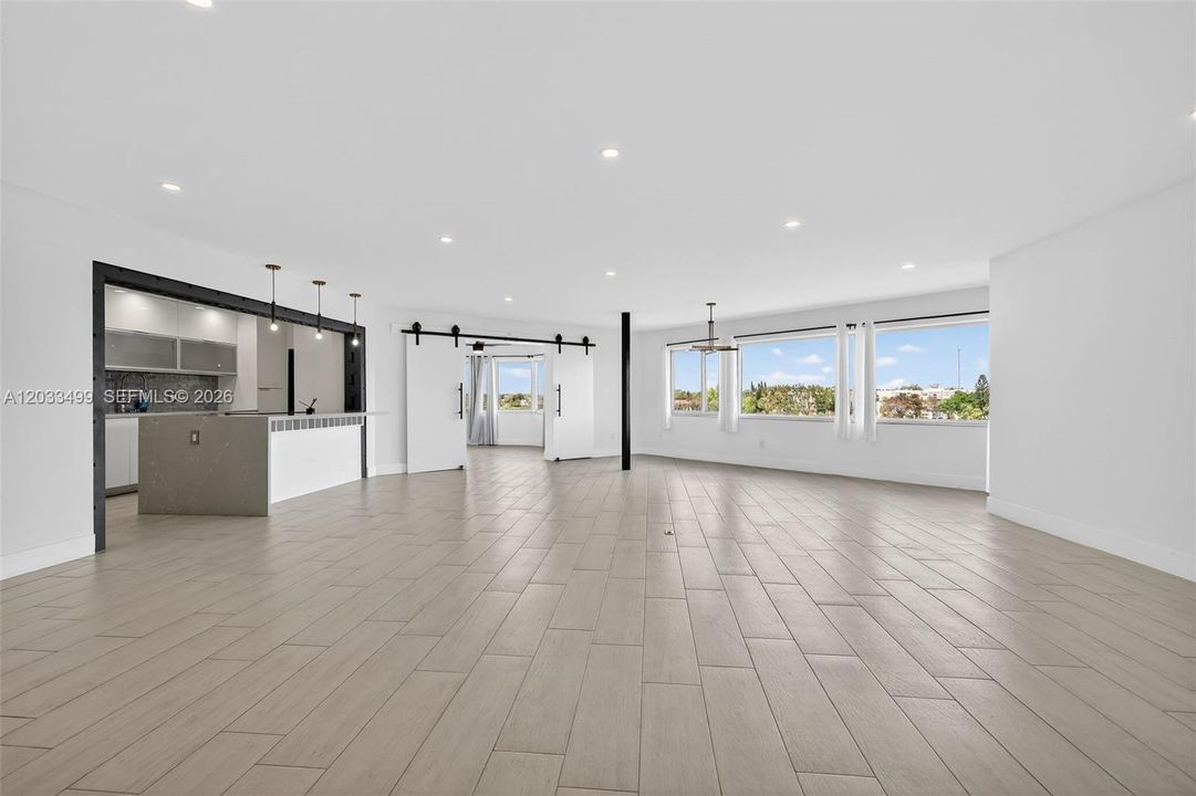 For Sale: $449,000 (3 beds, 2 baths, 1954 Square Feet)