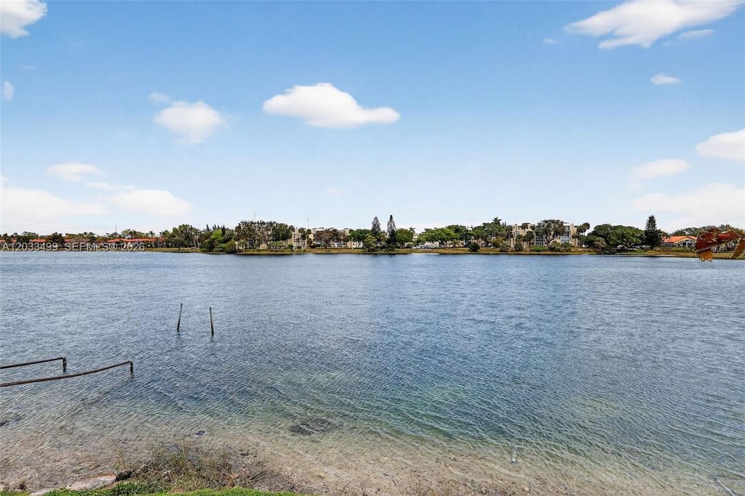 For Sale: $449,000 (3 beds, 2 baths, 1954 Square Feet)