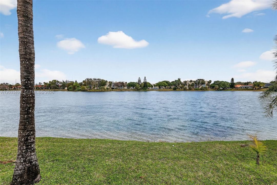 For Sale: $449,000 (3 beds, 2 baths, 1954 Square Feet)