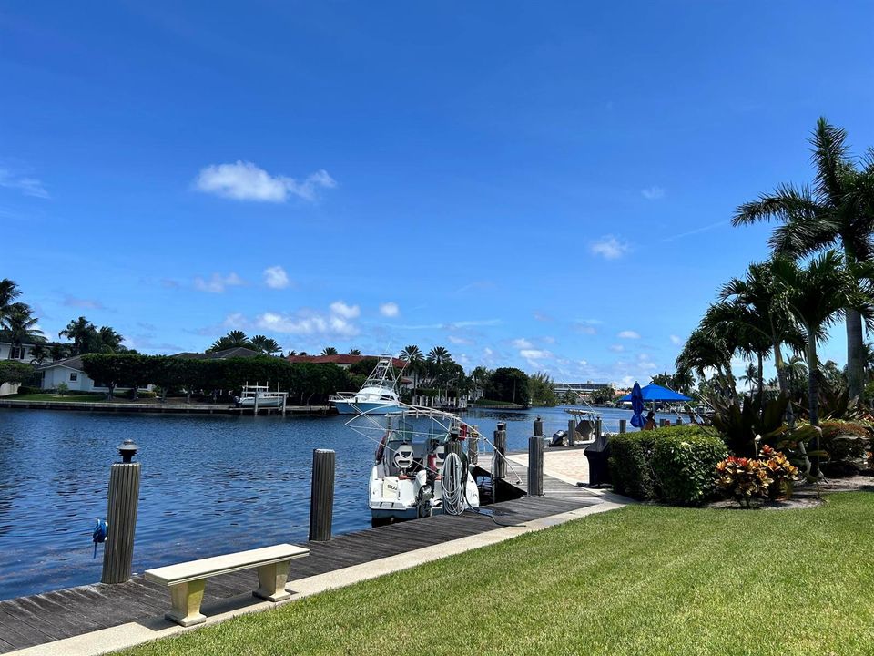 DOCK ON HILLSBORO RIVER;WATERSIDE PATIO