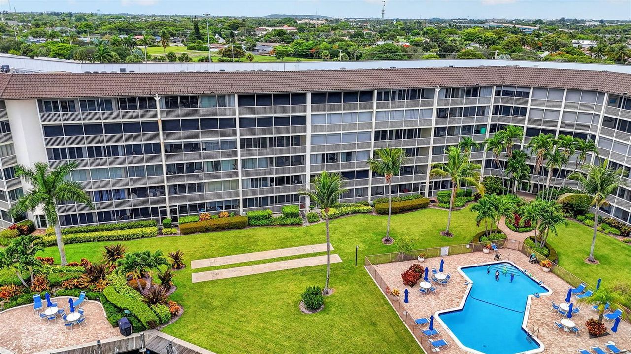 RIVER HOUSE TOWERS CONDO
