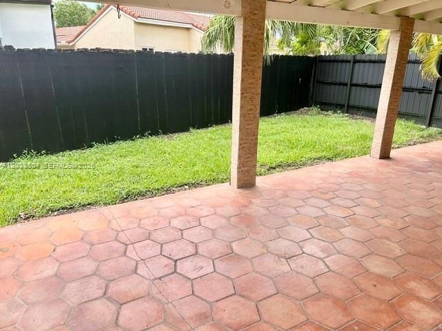 Active With Contract: $525,000 (4 beds, 2 baths, 2304 Square Feet)