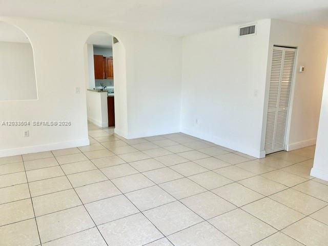 Active With Contract: $525,000 (4 beds, 2 baths, 2304 Square Feet)