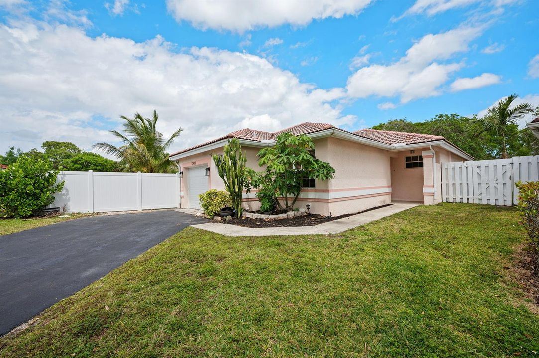 4-web-or-mls-13400-nw-5th-ct
