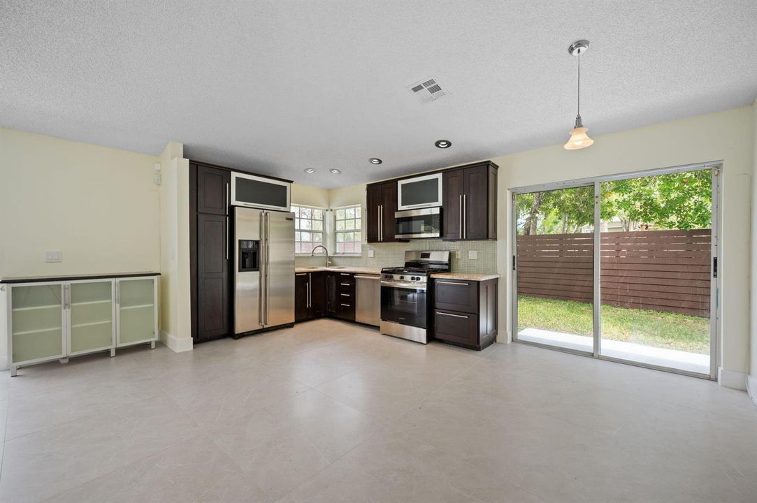 10-web-or-mls-13400-nw-5th-ct