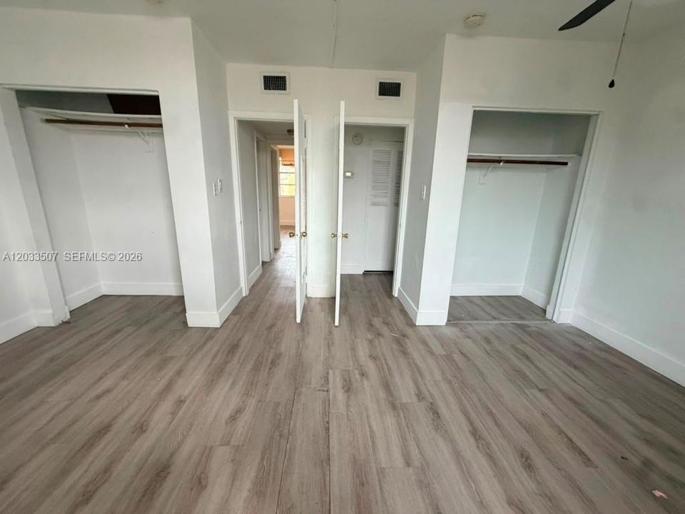 For Sale: $250,000 (2 beds, 2 baths, 1200 Square Feet)