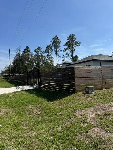 En Venta: $450,000 (4 camas, 3 baños, 1679 Pies cuadrados)