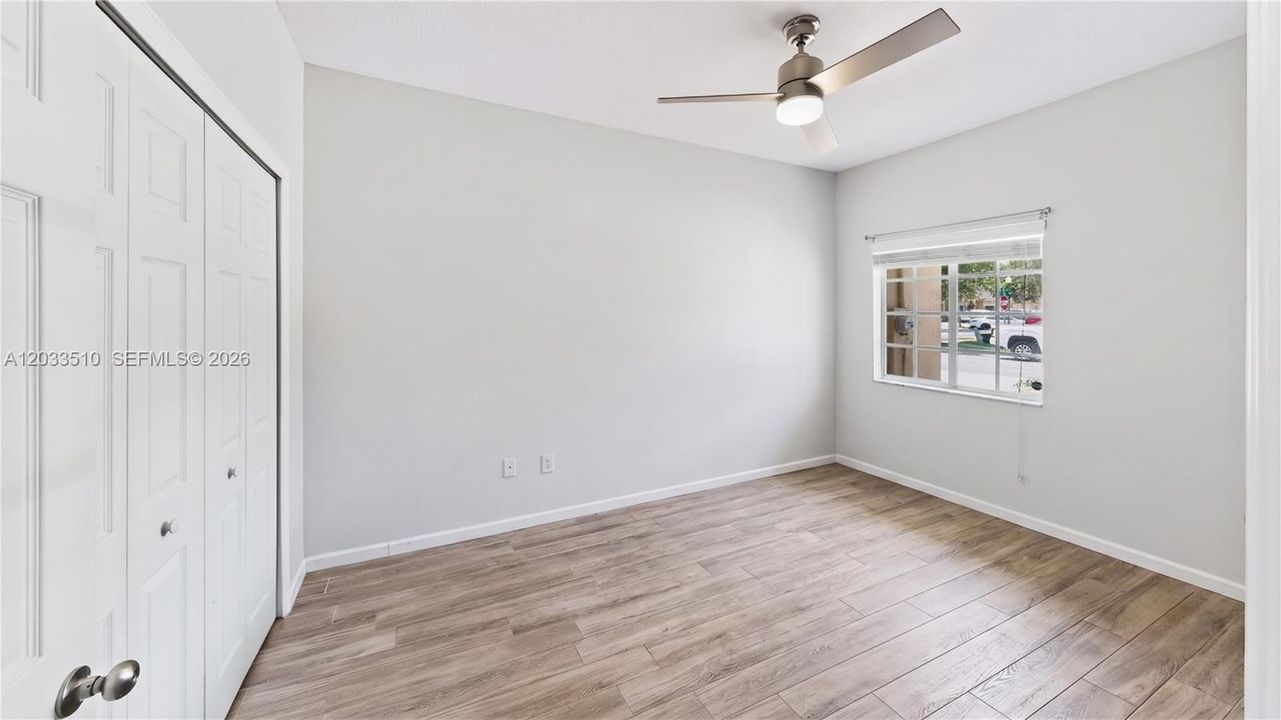 For Sale: $329,900 (2 beds, 2 baths, 1258 Square Feet)
