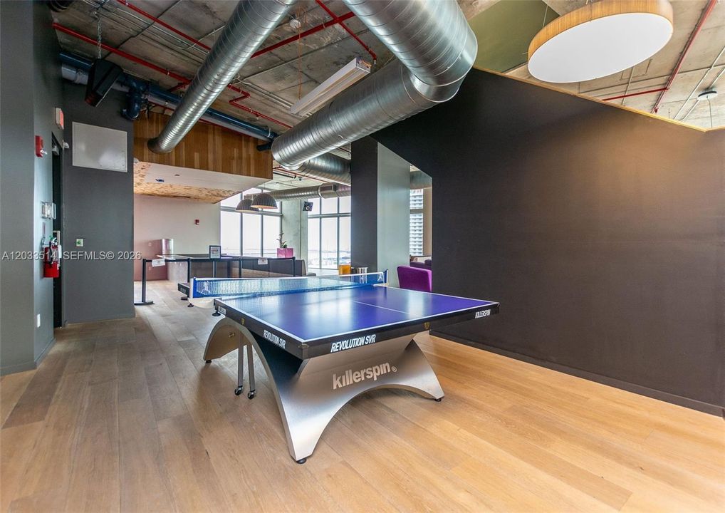 待售: $329,900 (1 贝兹, 1 浴室, 526 平方英尺)
