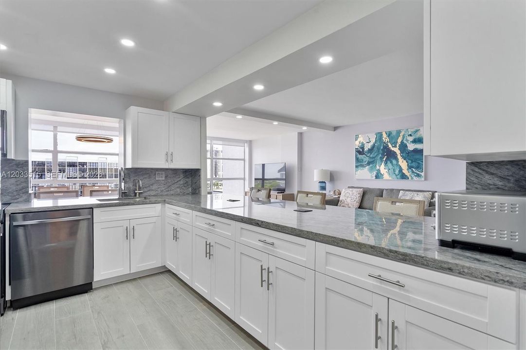 For Sale: $450,000 (2 beds, 2 baths, 1455 Square Feet)